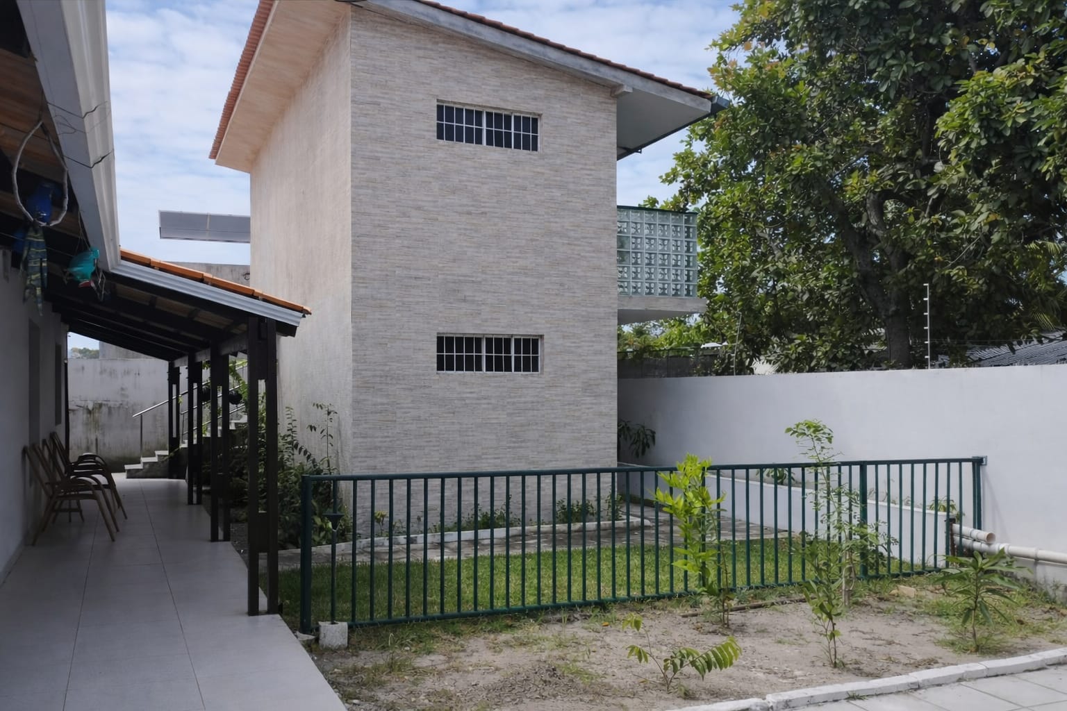 Casa à venda em Barra de Gramame Norte – 5 quartos, 4 suítes e piscina